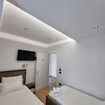 White Πρεμετή